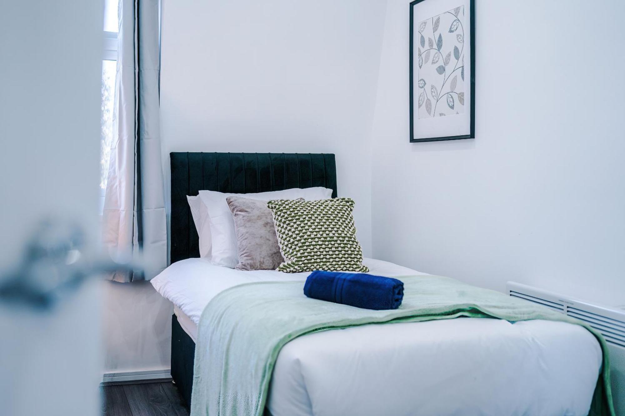 Comfort Style Brand New Selly Oaks Apartment Birmingham Bilik gambar