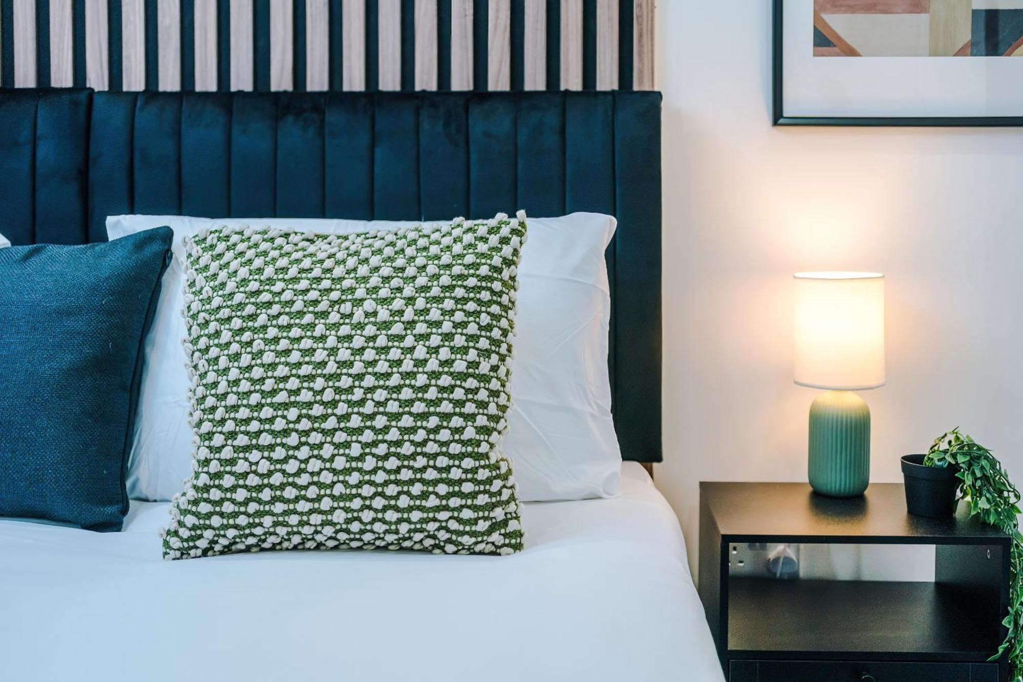 Comfort Style Brand New Selly Oaks Apartment Birmingham Bilik gambar